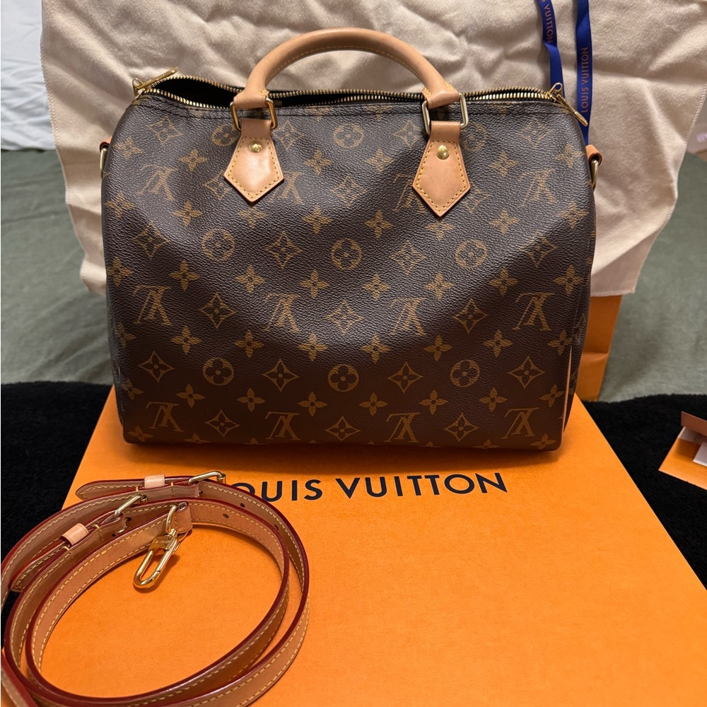Louis Vuitton Speedy 30 Bandouliere Authentic! Monogram Canvas